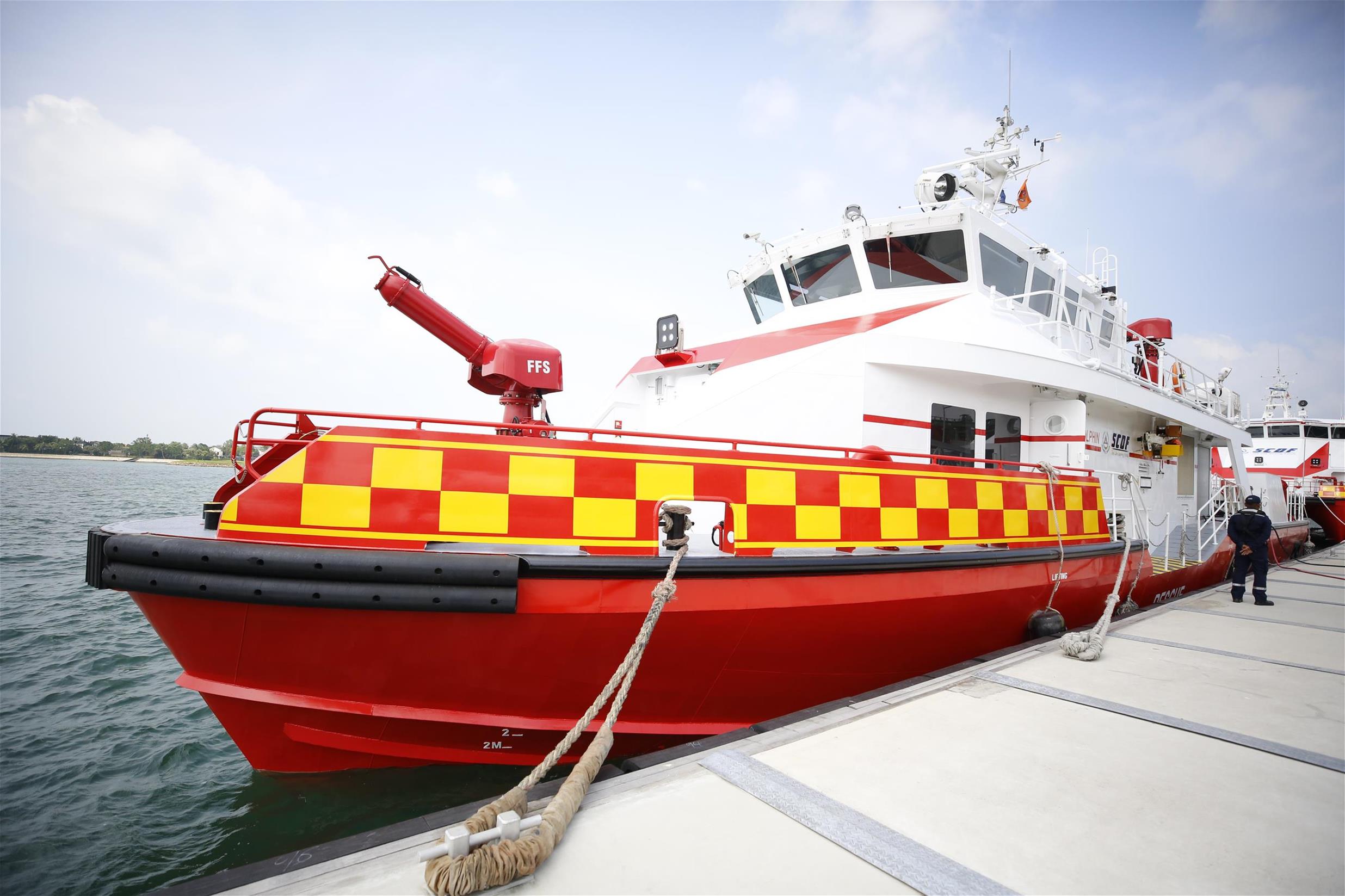 08h 3 New Commissioned Vessels to Boost SCDFs Marine Firefighting Capability 08h 3 New Commissioned Vessels to Boost SCDFs Marine Firefighting Capability