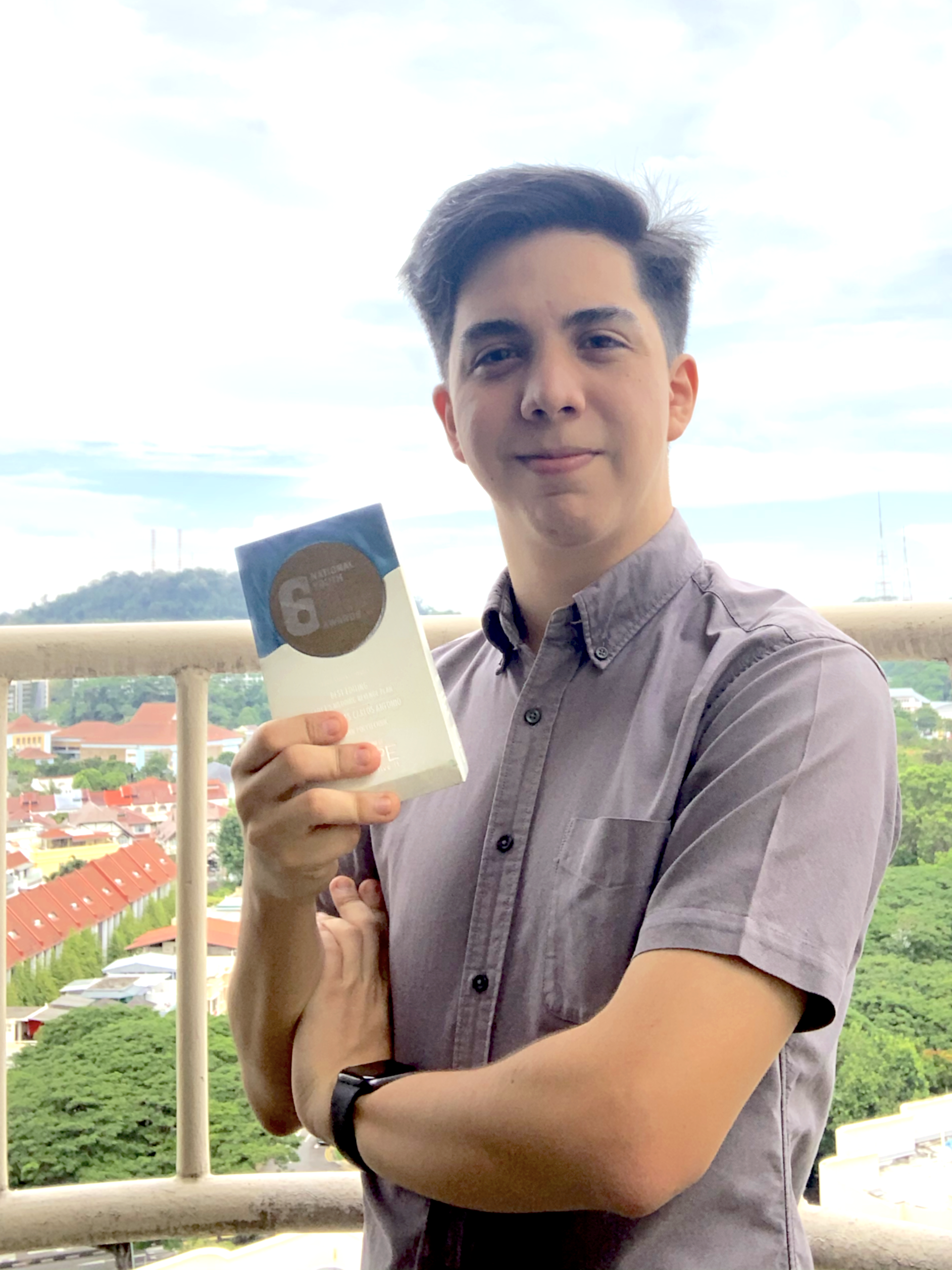 LCP Antonio with Award